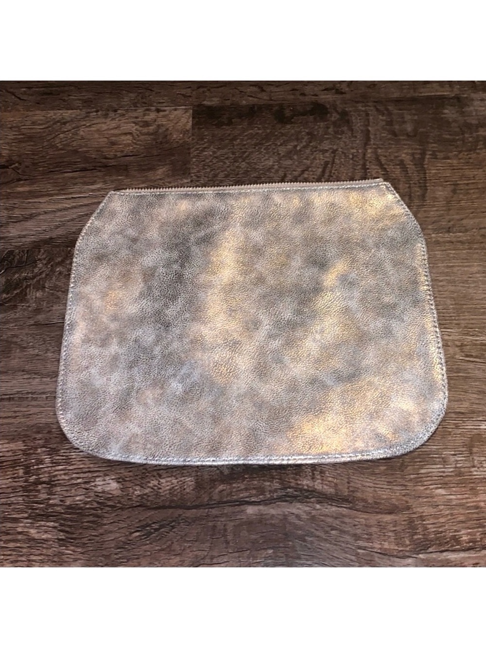 NEW Studio 31 Thirty-One Flap - Silver Metallic